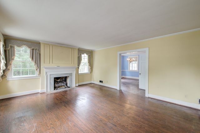 10 Chalmers Street, Charleston, SC 29401