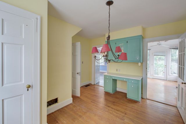 10 Chalmers Street, Charleston, SC 29401