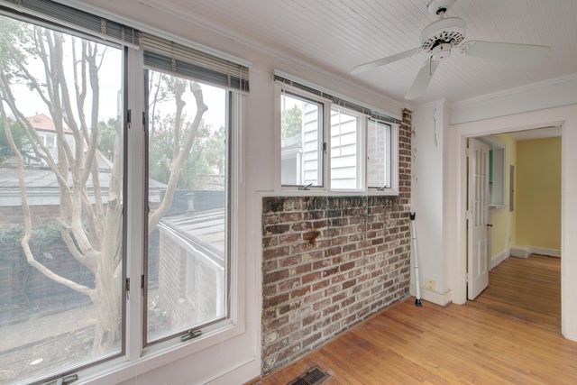 10 Chalmers Street, Charleston, SC 29401