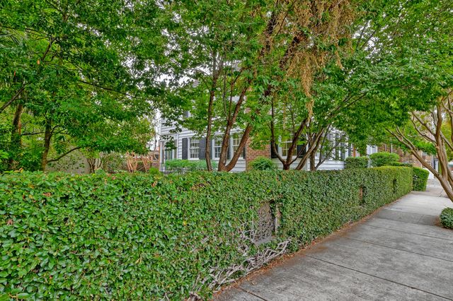 10 Chalmers Street, Charleston, SC 29401