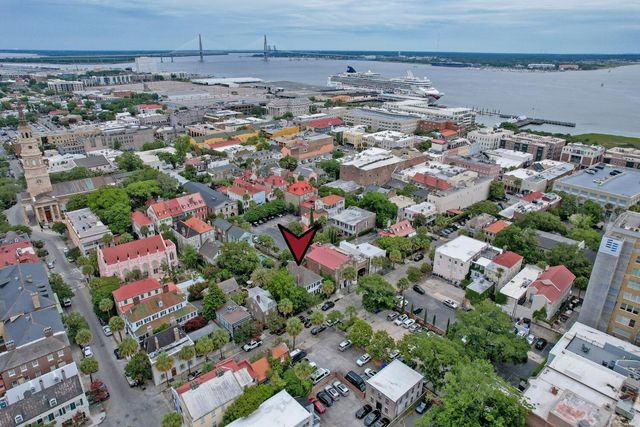 10 Chalmers Street, Charleston, SC 29401