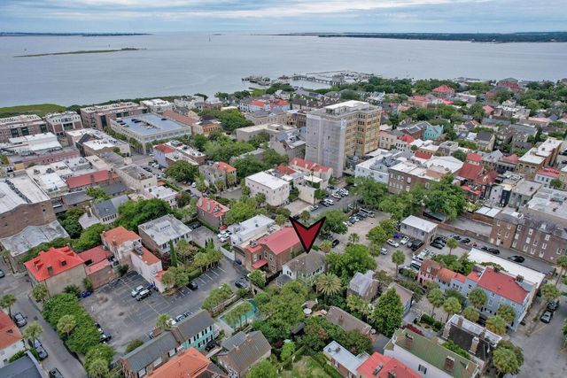 10 Chalmers Street, Charleston, SC 29401