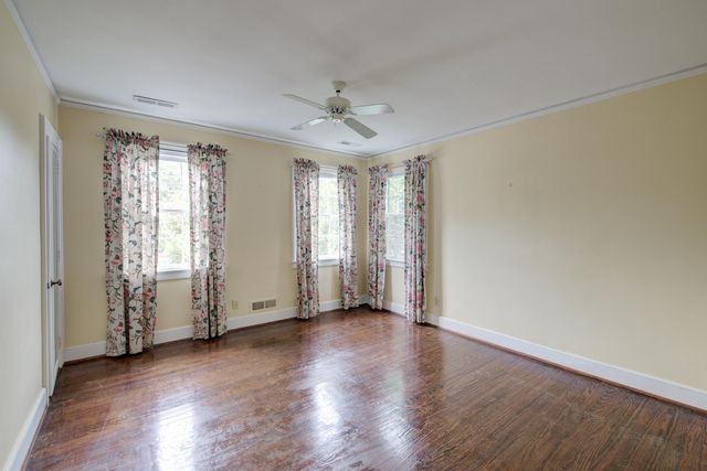 10 Chalmers Street, Charleston, SC 29401