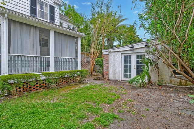 10 Chalmers Street, Charleston, SC 29401