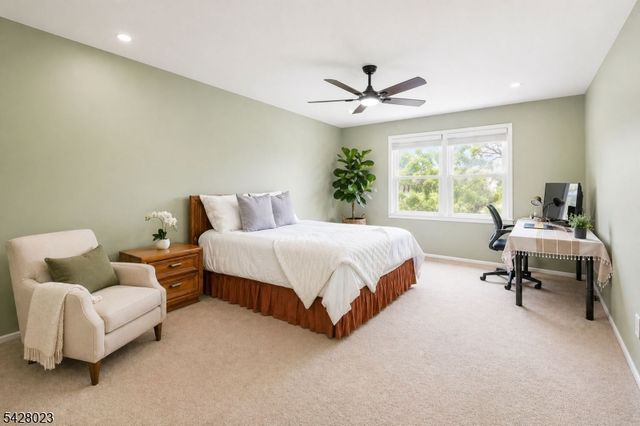 173 Beekman Ln, Hillsborough Twp., NJ 08844