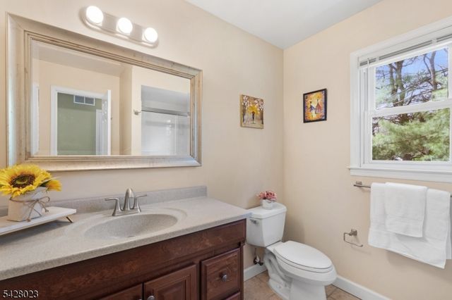 173 Beekman Ln, Hillsborough Twp., NJ 08844