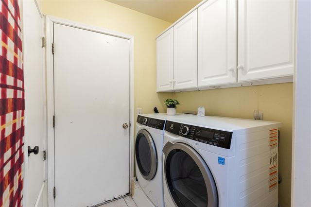 1311 Mountain Springs LN, Leander, TX 78641