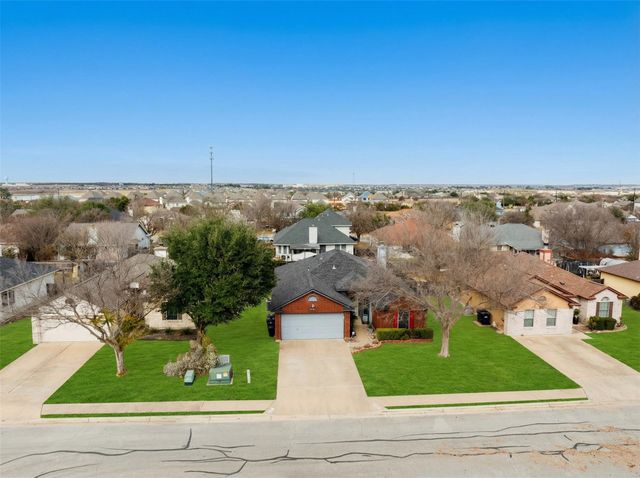 1311 Mountain Springs LN, Leander, TX 78641