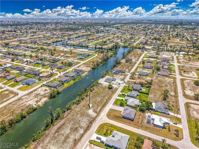 2002 NW 27th ST, Cape Coral, FL 33993