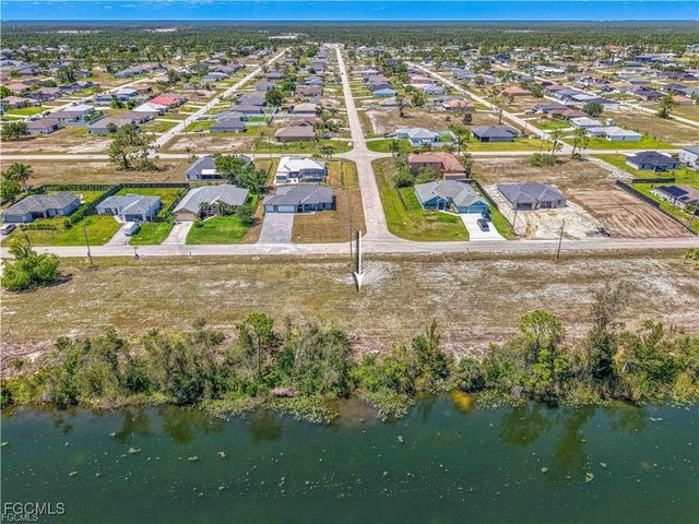 2002 NW 27th ST, Cape Coral, FL 33993