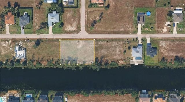 2002 NW 27th ST, Cape Coral, FL 33993
