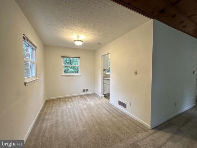 2237 HIGHLAND AVE, Falls Church, VA 22046