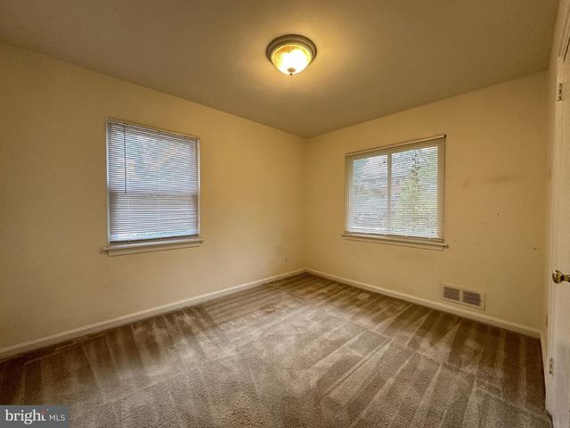 2237 HIGHLAND AVE, Falls Church, VA 22046