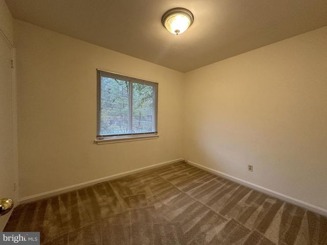 2237 HIGHLAND AVE, Falls Church, VA 22046