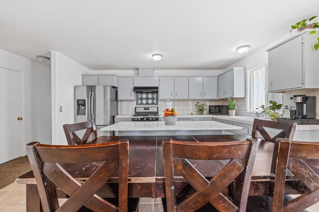Image 16 of property listing at 22549 Fir Street, Chowchilla, CA 93610