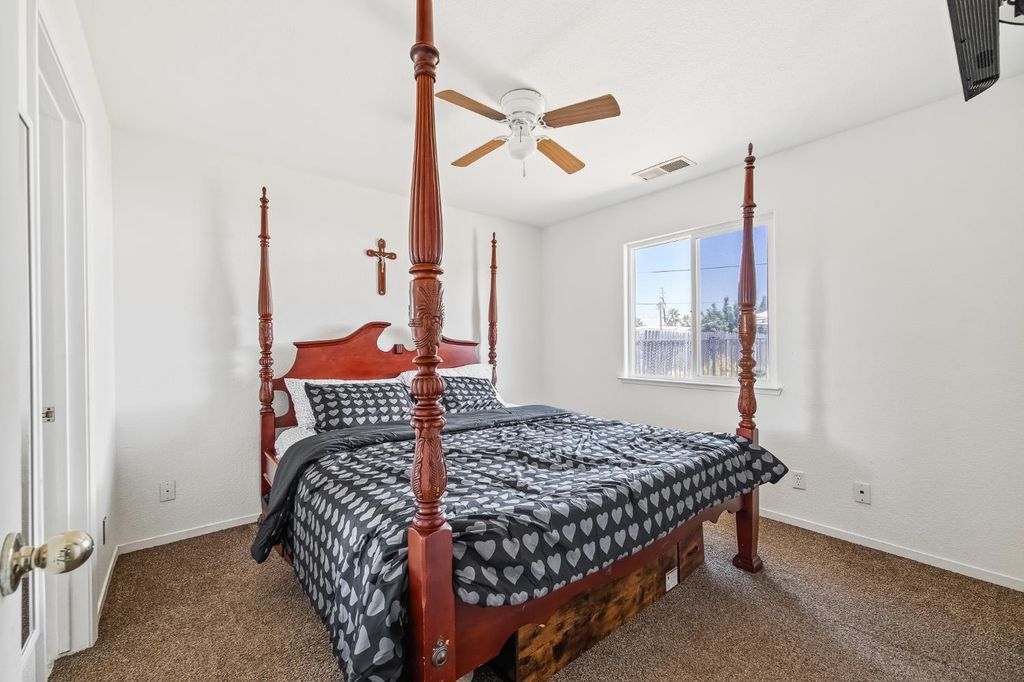 Image 22 of property listing at 22549 Fir Street, Chowchilla, CA 93610