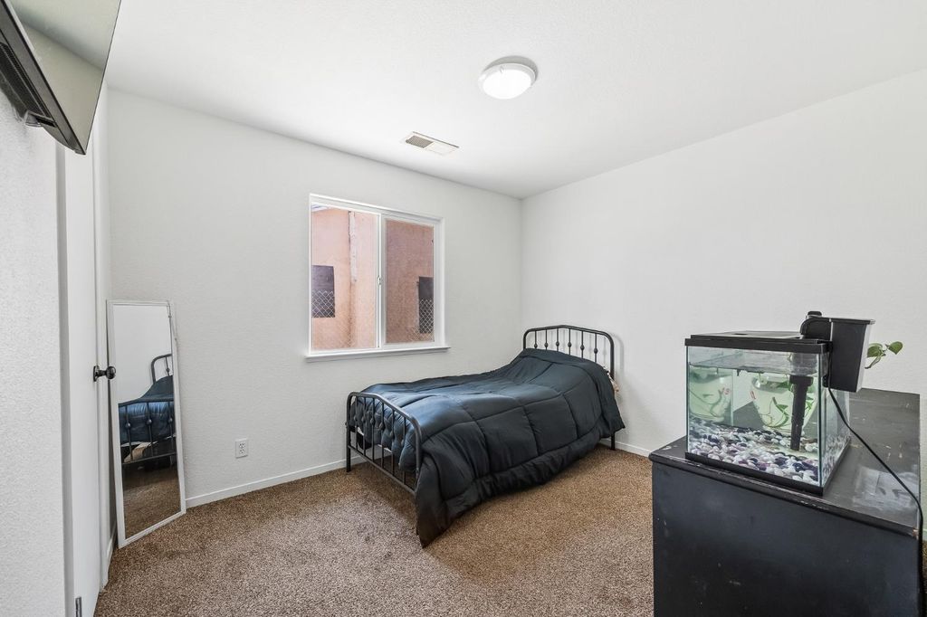 Image 34 of property listing at 22549 Fir Street, Chowchilla, CA 93610