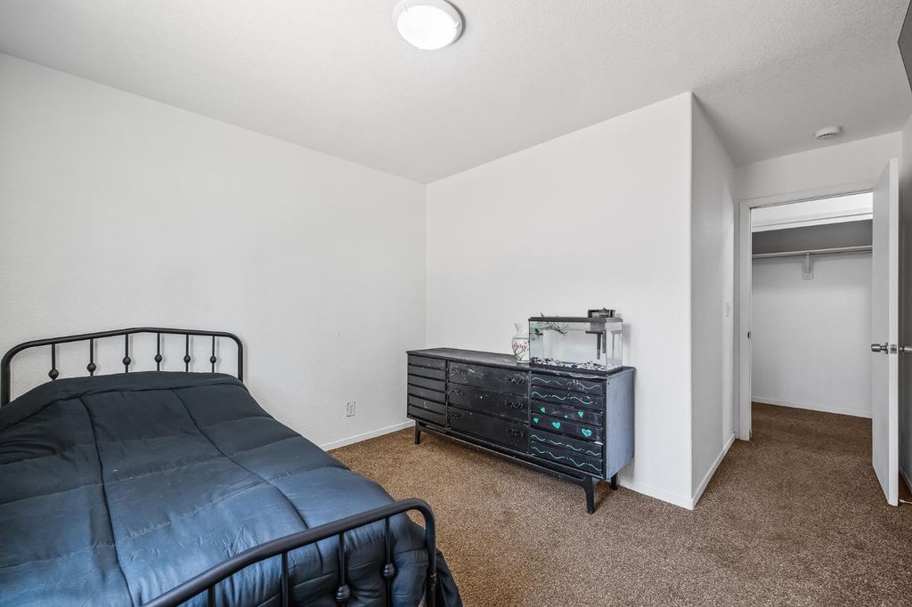 Image 35 of property listing at 22549 Fir Street, Chowchilla, CA 93610