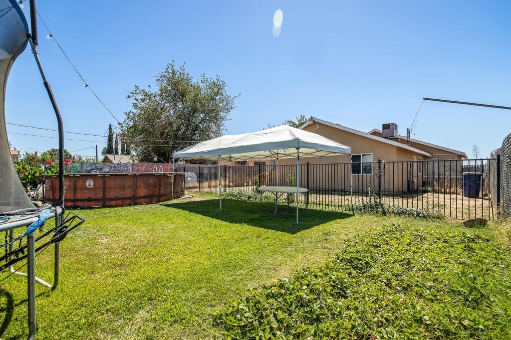 Image 43 of property listing at 22549 Fir Street, Chowchilla, CA 93610