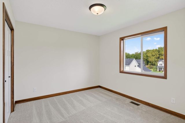 22391 Makah Street NW, Oak Grove, MN 55303