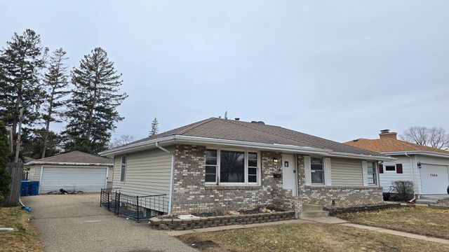 7238 15th Avenue S, Richfield, MN 55423