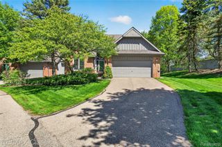 37828 Avon Lane, Farmington Hills, MI 48331