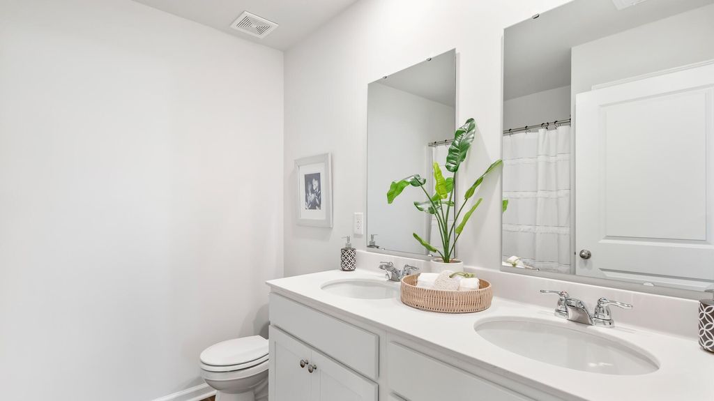 Image 31 of property listing at 158 Broadstone Drive, Summerville, SC 29486