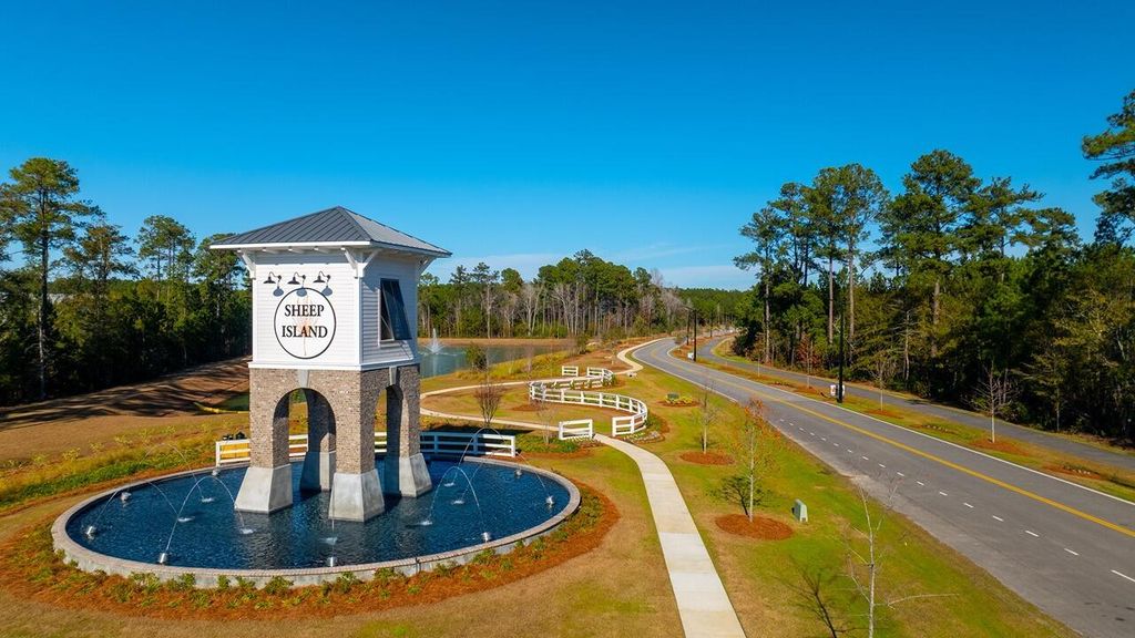 Image 7 of property listing at 158 Broadstone Drive, Summerville, SC 29486