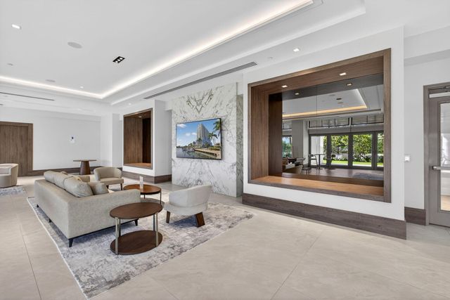 220 Lake Shore Drive 609, Lake Park, FL 33403