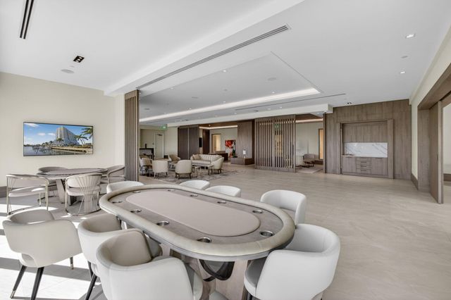 220 Lake Shore Drive 609, Lake Park, FL 33403