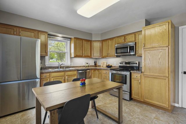 5104 Shore Acres Road, Monona, WI 53716