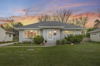 5104 Shore Acres Road, Monona, WI 53716
