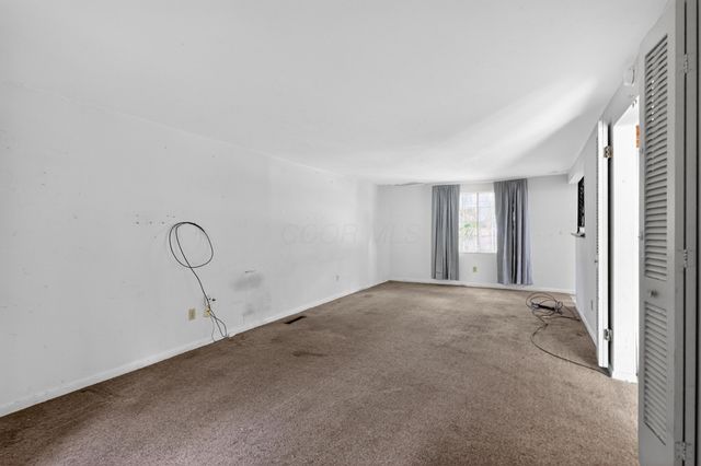 3695 Paris Boulevard, Westerville, OH 43081