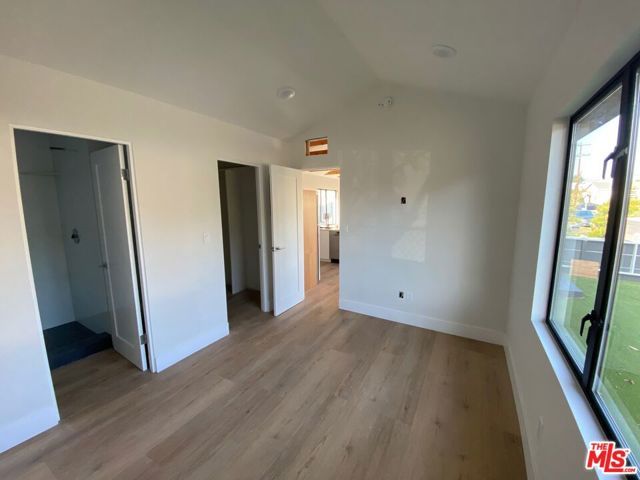 3617 Helms Avenue B, Culver City, CA 90232