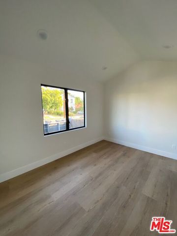 3617 Helms Avenue B, Culver City, CA 90232