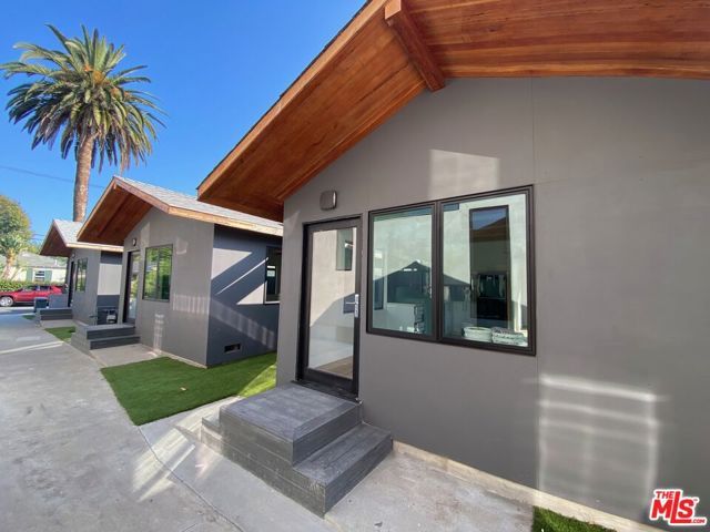 3617 Helms Avenue B, Culver City, CA 90232
