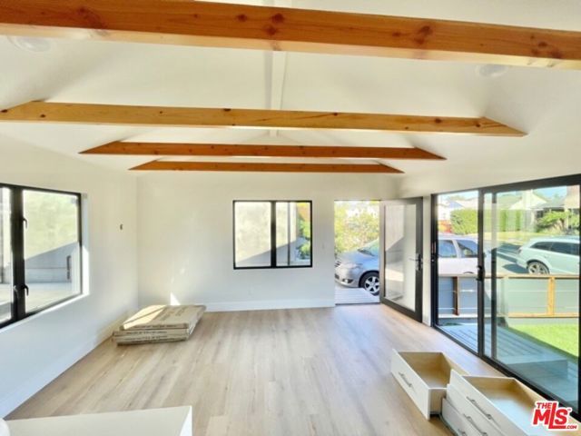 3617 Helms Avenue B, Culver City, CA 90232