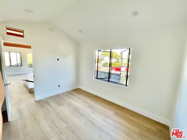 3617 Helms Avenue B, Culver City, CA 90232