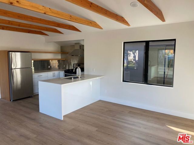 3617 Helms Avenue B, Culver City, CA 90232