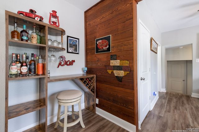 426 N Monumental St, San Antonio, TX 78202