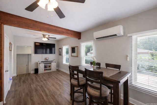 426 N Monumental St, San Antonio, TX 78202