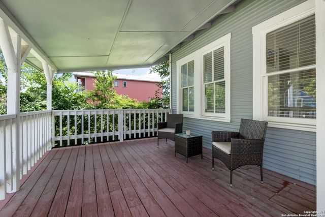 426 N Monumental St, San Antonio, TX 78202