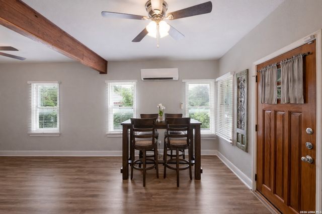 426 N Monumental St, San Antonio, TX 78202