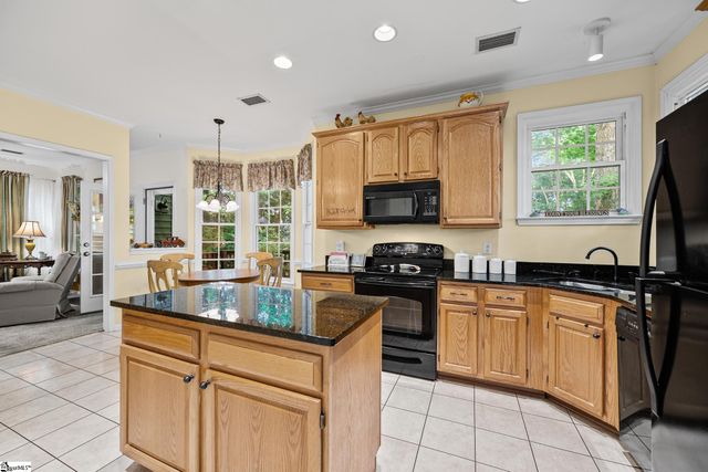 204 Neely Crossing Lane, Simpsonville, SC 29680