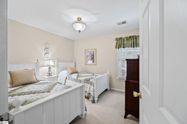 204 Neely Crossing Lane, Simpsonville, SC 29680