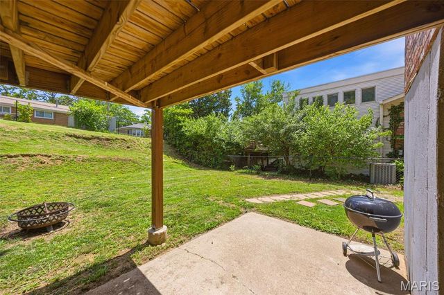 9616 Antonette Hills Drive, Affton, MO 63123