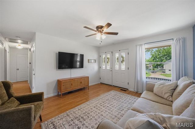 9616 Antonette Hills Drive, Affton, MO 63123