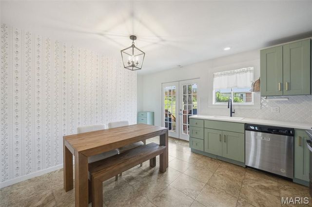 9616 Antonette Hills Drive, Affton, MO 63123