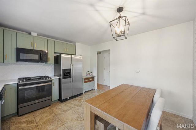9616 Antonette Hills Drive, Affton, MO 63123