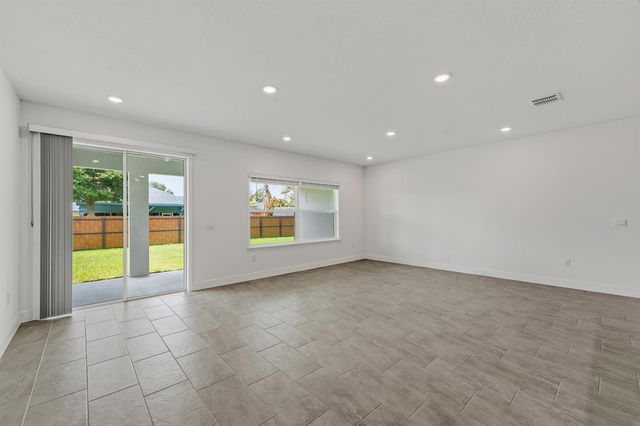1070 SW Versailles Avenue, Port St. Lucie, FL 34953